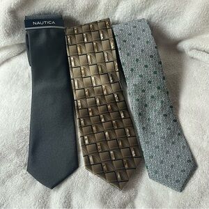 New Lot Of Mens Assorted Ties And Brands Retails $129.50